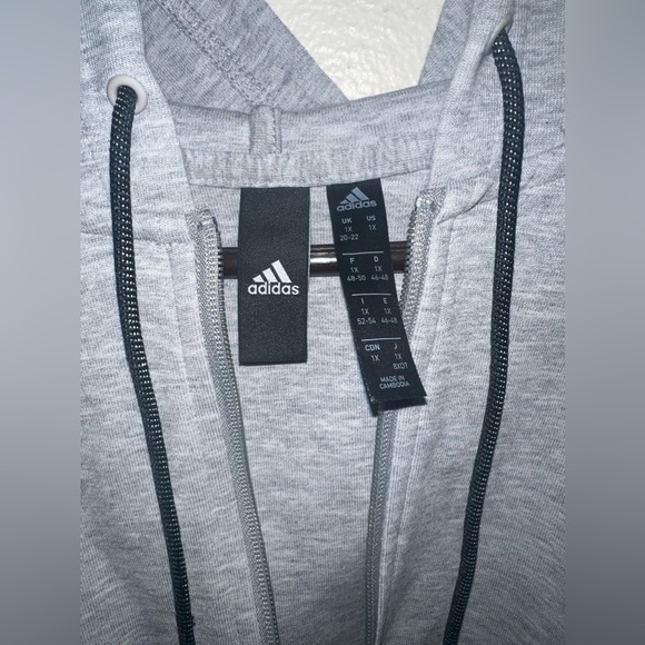 Adidas zip up jacket - Picture 5 of 5